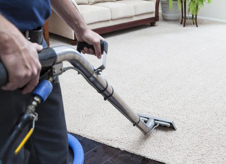 Steam-Cleaning-Carpet-58a4bbcd3df78c345b6e9ed3